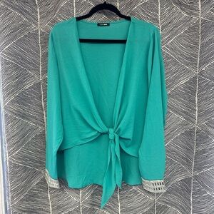 Fashion Nova Teal Tie-Front Cardigan size 1XL. <<<94>>>